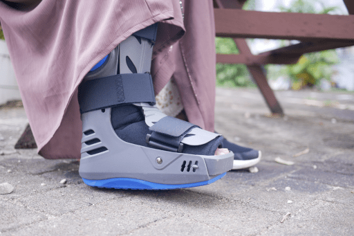 Rigid Braces & Boots​